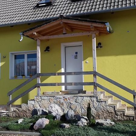 Hunters House Kft Bed And Breakfast Toltestava Zewnętrze zdjęcie