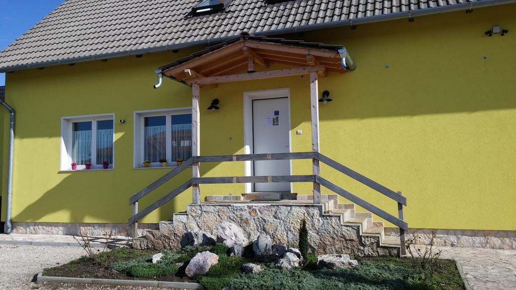 Hunters House Kft Bed And Breakfast Toltestava Zewnętrze zdjęcie